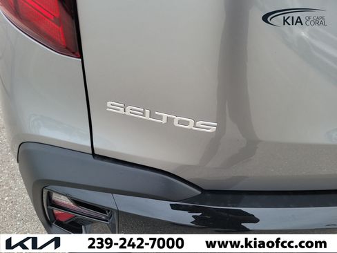 New 2026 Kia Seltos S FWD image 11