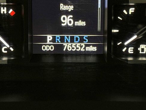 Certified 2021 Toyota Tundra Platinum image 17