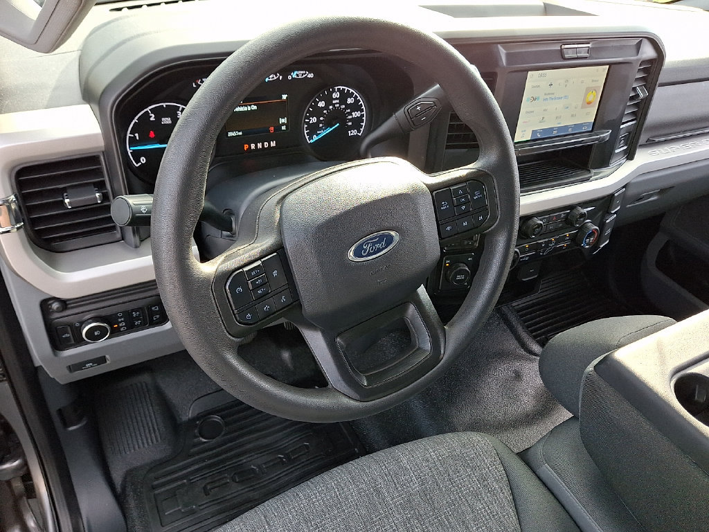 Used 2025 Ford F450 XLT w/ 360-Degree Camera Package AWD/4WD image 13