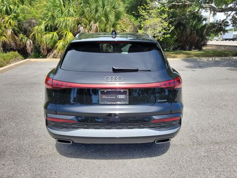 Certified 2025 Audi Q5 Premium Plus w/ Premium Plus AWD/4WD image 5