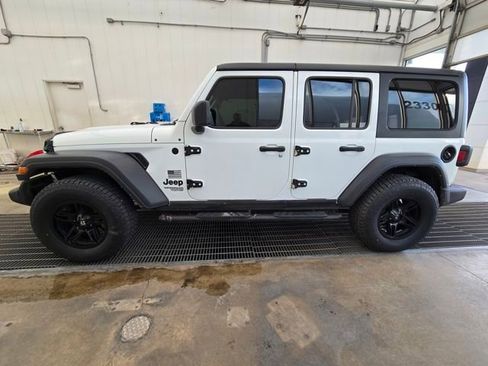 Used 2021 Jeep Wrangler Unlimited Sport S image 2