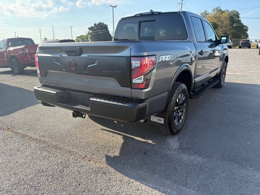Used 2024 Nissan Titan PRO-4X w/ Pro-4x Utility Package AWD/4WD image 5