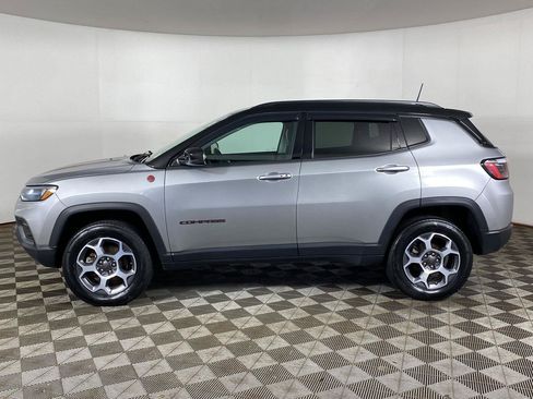 Used 2022 Jeep Compass Trailhawk w/ Sun and Sound Group AWD/4WD image 26