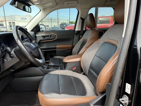 Certified 2023 Ford Bronco Sport Outer Banks w/ Tech Package image 24