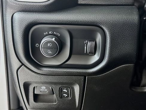 Used 2022 RAM 1500 Big Horn image 10
