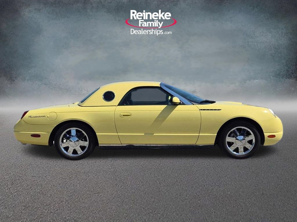 Used 2002 Ford Thunderbird RWD image 4