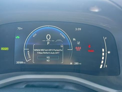 Used 2025 Toyota Camry LE image 18