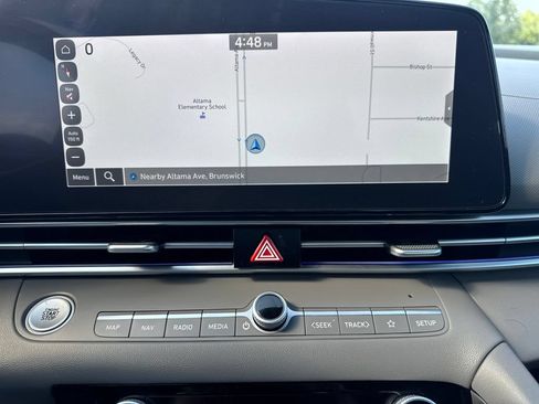 Used 2024 Hyundai Elantra SEL FWD image 23