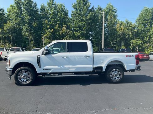 New 2026 Ford F250 Lariat w/ Chrome Package AWD/4WD image 8