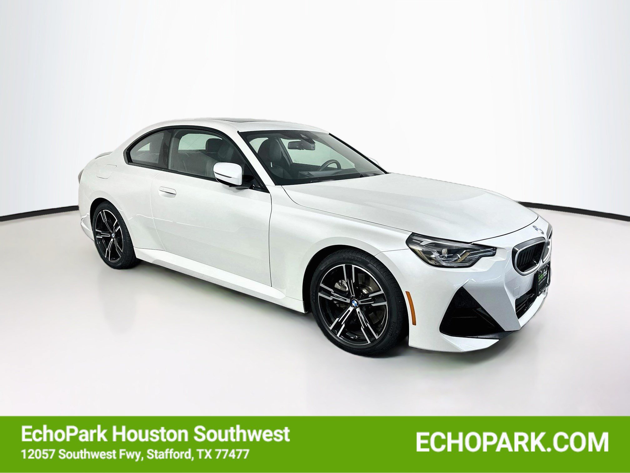 Used 2026 BMW 230i Coupe RWD image 1