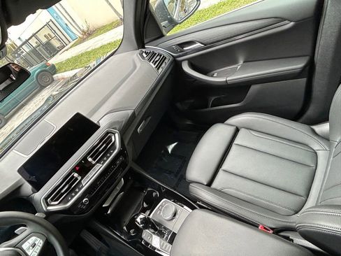 Used 2024 BMW X3 xDrive30i image 11