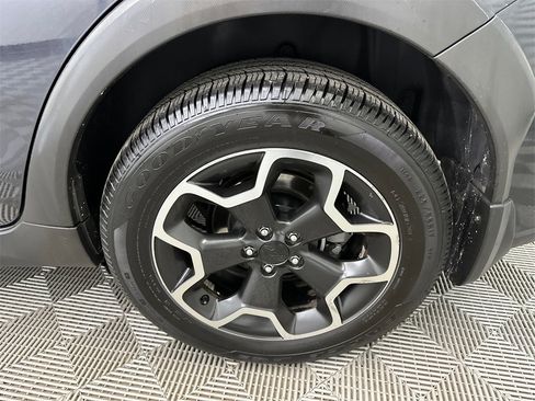 Used 2014 Subaru Crosstrek 2.0i Limited image 19