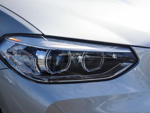 Used 2021 BMW X3 sDrive30i w/ Convenience Package RWD image 4