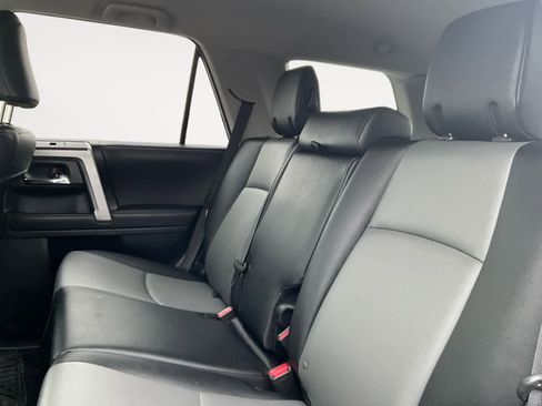 Used 2022 Toyota 4Runner SR5 Premium image 15