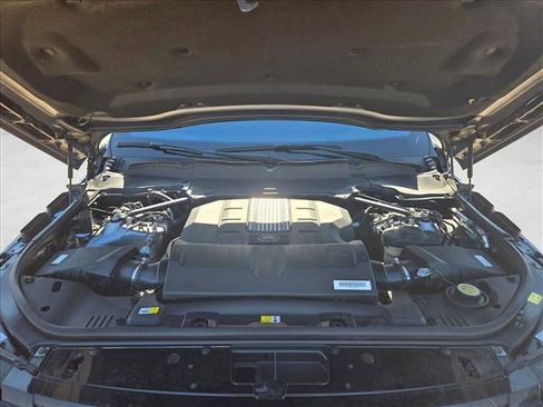 Used 2020 Land Rover Range Rover HSE image 19