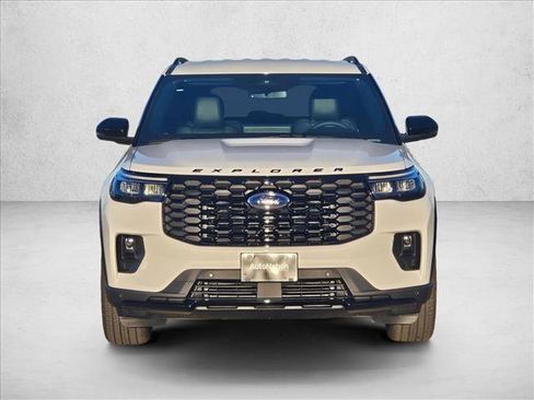 New 2026 Ford Explorer ST-Line w/ ST-Line Street Pack image 6