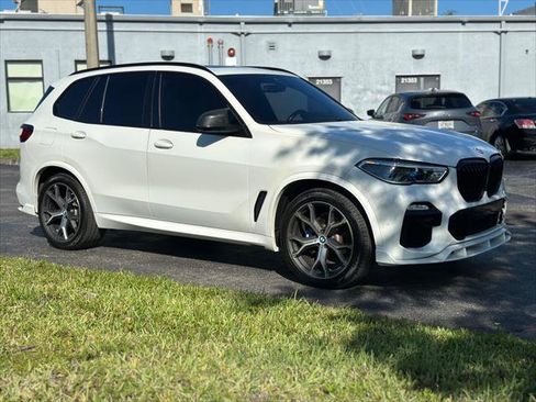 Used 2021 BMW X5 xDrive40i w/ M Sport Package AWD/4WD image 9