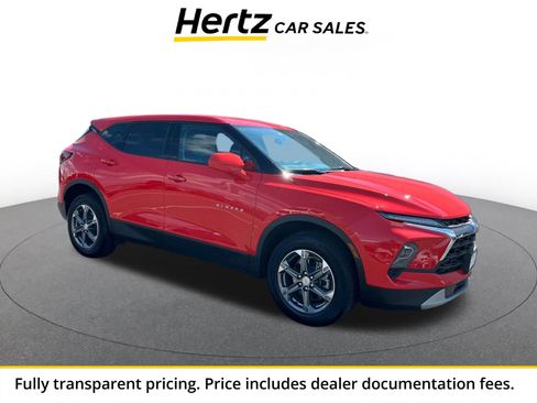 Used 2026 Chevrolet Blazer LT FWD image 1