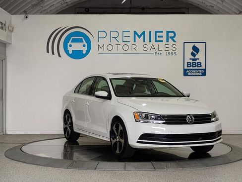 Used 2016 Volkswagen Jetta SE FWD image 44