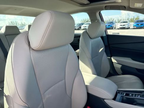 Used 2023 Honda Accord Touring image 27