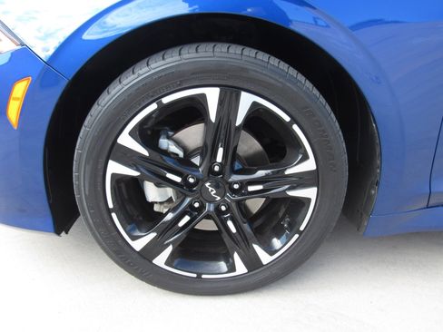 Used 2023 Kia K5 GT-Line image 4