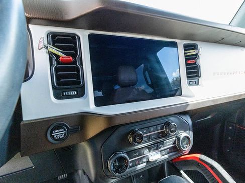 Used 2023 Ford Bronco Heritage Edition AWD/4WD image 60
