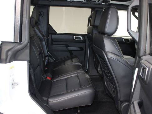 New 2026 Ford Bronco Badlands AWD/4WD image 30