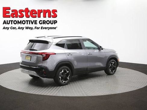 Used 2024 Kia Seltos EX AWD/4WD image 43