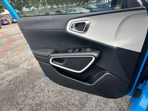 Certified 2023 Kia Soul GT-Line image 16