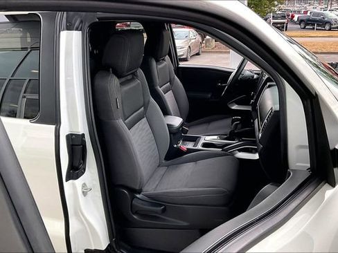 Certified 2024 Nissan Frontier SV w/ SV Convenience Package image 26