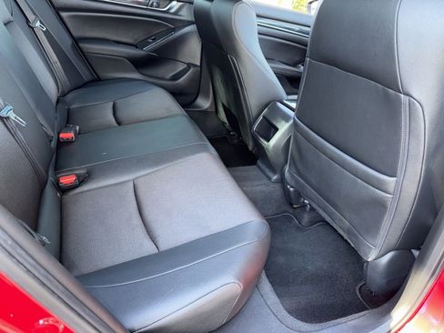 Used 2019 Honda Accord Sport image 17