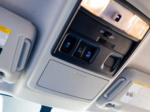 Used 2018 Toyota 4Runner SR5 image 21