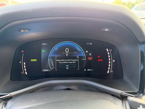 Used 2025 Toyota Camry SE w/ Convenience Package FWD image 25