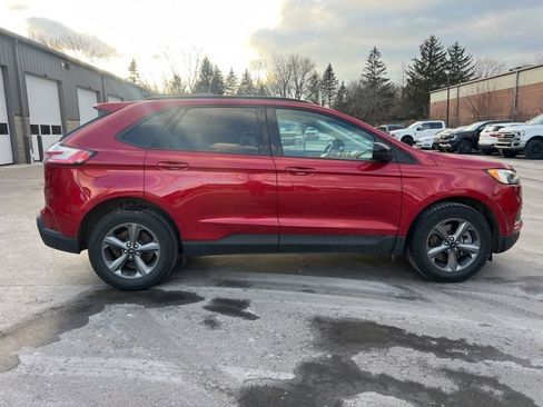 Used 2023 Ford Edge SEL w/ Sport Appearance Package image 4