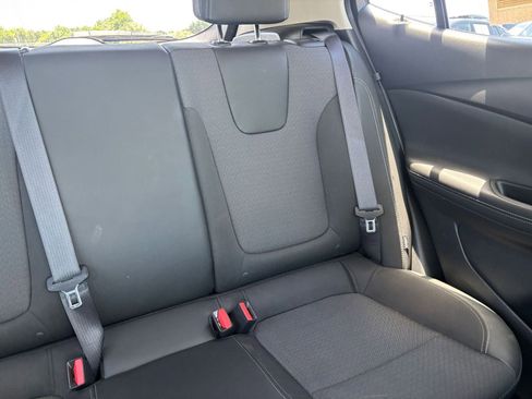 Used 2025 Buick Encore GX Preferred FWD image 36