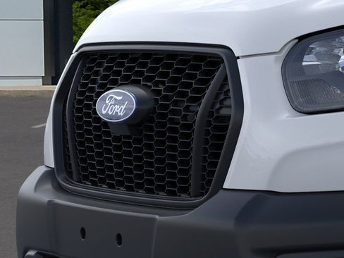 New 2026 Ford Transit 250 148 Medium Roof w/ Load Area Protection Package RWD image 40
