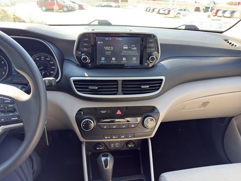 Used 2021 Hyundai Tucson SE image 15