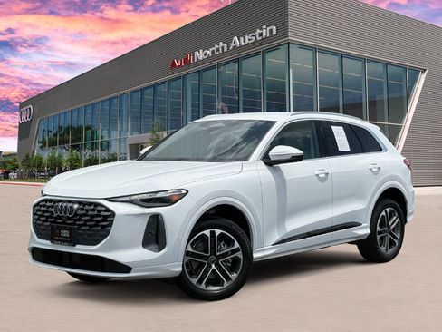 Certified 2025 Audi Q5 Premium w/ Convenience Package AWD/4WD image 1