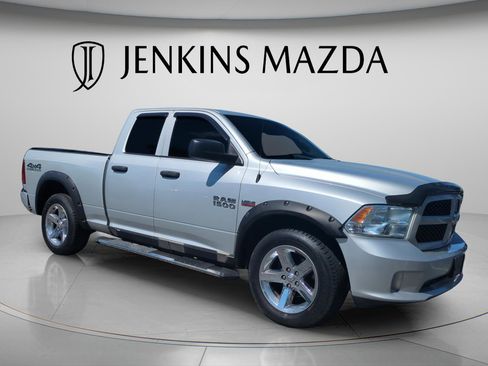 Used 2017 RAM 1500 Express w/ Express Value Package image 1