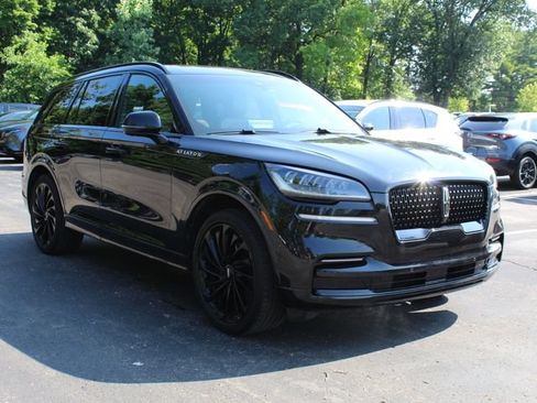 Used 2024 Lincoln Aviator Reserve w/ Equipment Group 201A AWD/4WD image 1