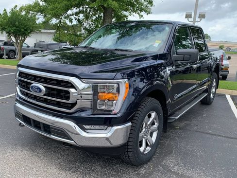 Used 2022 Ford F150 XLT w/ Equipment Group 302A High AWD/4WD image 4