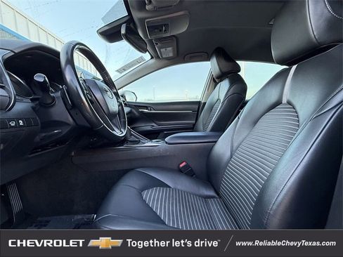 Used 2023 Toyota Camry SE w/ Convenience Package image 27