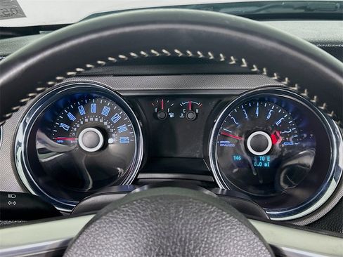 Used 2014 Ford Mustang Convertible image 12