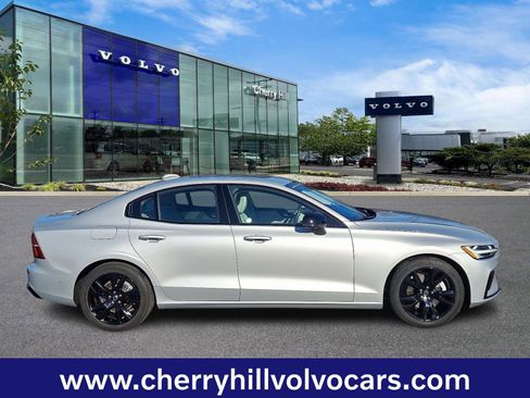 Certified 2023 Volvo S60 B5 Plus w/ Climate Package image 8