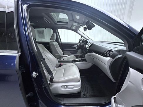 Used 2018 Honda Pilot Elite image 15