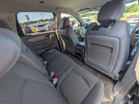 Used 2015 Chevrolet Traverse LS FWD image 37