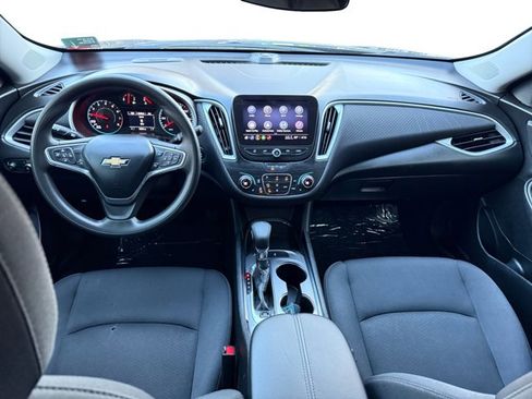Used 2023 Chevrolet Malibu LT image 13