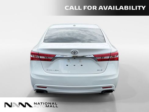 Used 2014 Toyota Avalon XLE Touring FWD image 4