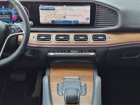 Used 2025 Mercedes-Benz GLE 450 4MATIC Coupe w/ Winter Package image 10