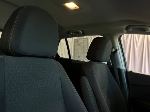 Used 2017 Chevrolet Trax LS FWD image 19